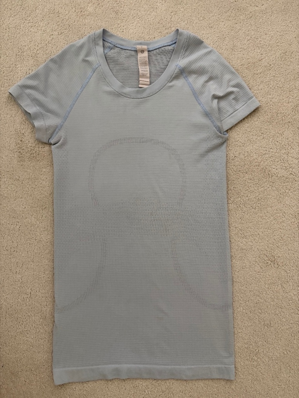 Lululemon powder blue size 2 Swiftly tee